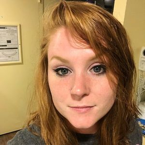 Meet your Posher, Casey